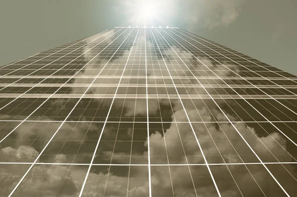 Moderno edificio de negocios de vidrio de rascacielos, concepto de negocio de arquitectura — Foto de Stock