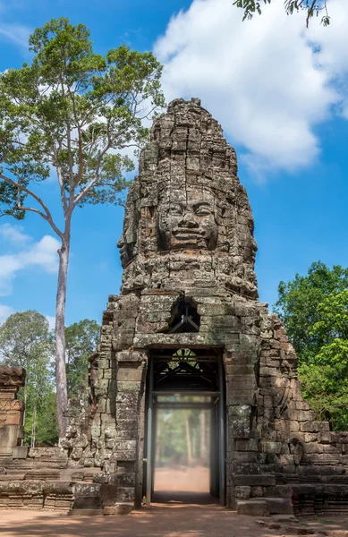 Gate starověkých Prasat Ta Phrom, Angkor Wat, Kambodža — Stock fotografie