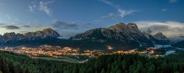 Noite Cortina D Ampezzo — Fotografia de Stock