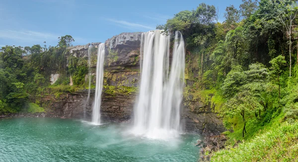 Cascada Kama en la sabana venezolana Fotos De Stock Sin Royalties Gratis