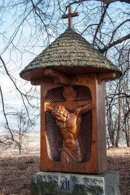 Yeni istasyonları haç Bruntal yakınındaki Uhlirsky hill vrch için aşağıdakilerden