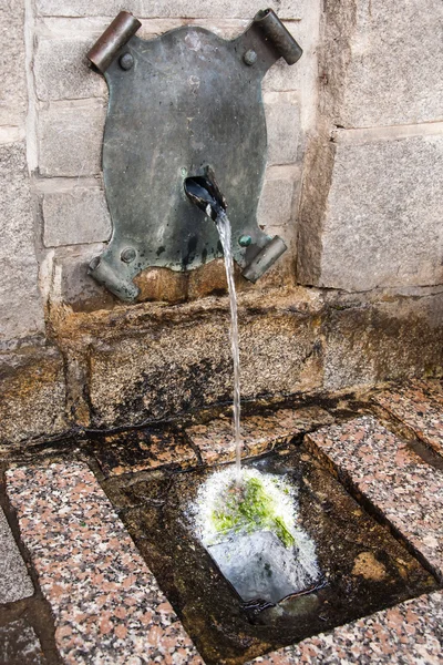 Source of mineral water — Stock Photo, Image