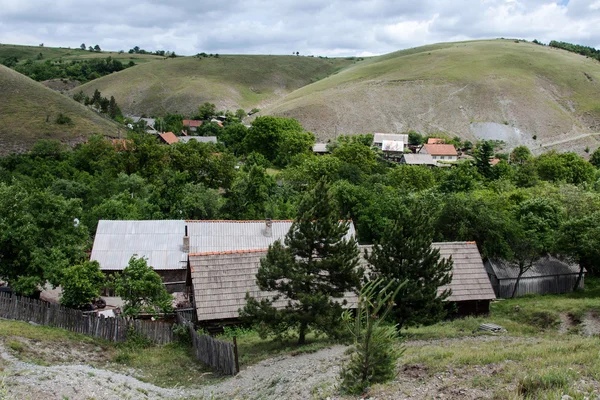 Айбентальская деревня в горной местности Банат — стоковое фото