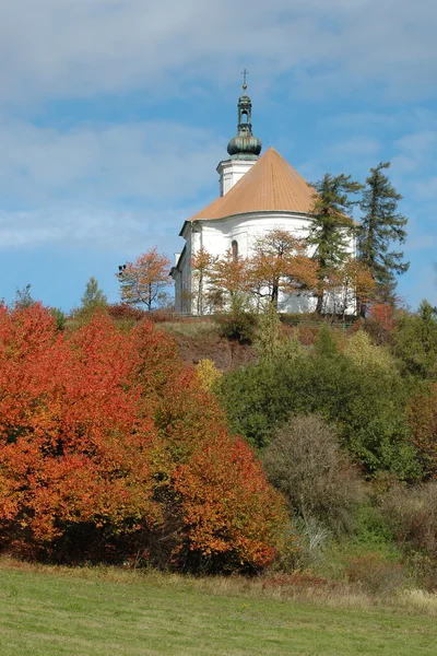 Паломническая церковь на холме Улирского врха возле Бранталя — стоковое фото
