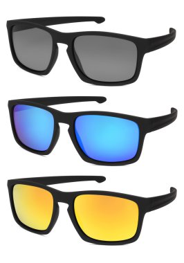 Beyaz arkaplanda izole edilmiş güneş gözlükleri