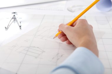 kalemle çizim el, yakın çekim