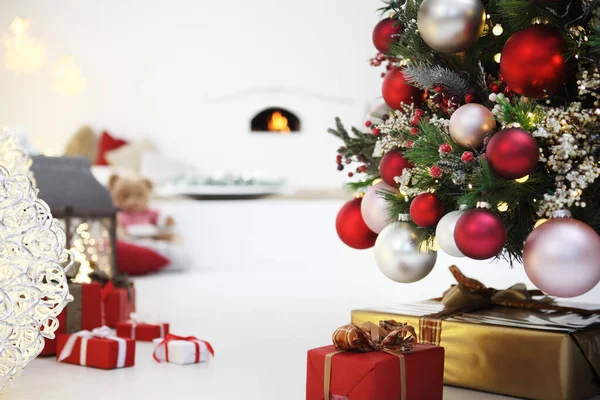 Buon Natale Confortevole Soggiorno Bianco Con Albero Decorazioni Confezioni Regalo — Foto Stock