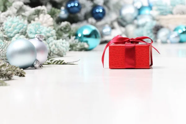 Feliz Fondo Navidad Paquete Regalo Rojo Con Lazo Cinta Junto —  Fotos de Stock