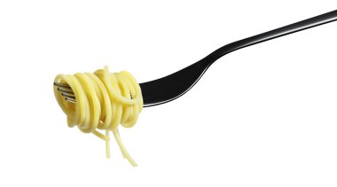 Beyaz arka plan üzerinde izole çatal makarna spagetti