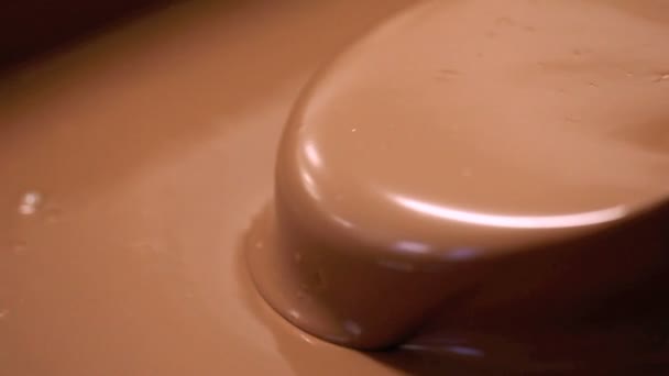 Pastry chef working chocolate Easter eggs — Stock Video