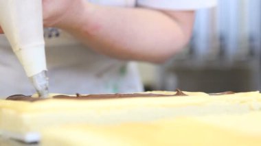 Şef el hamur işi çanta pasta doldurma