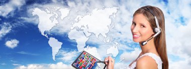 Çağrı Merkezi operatörü global uluslararası iletişim kavramı