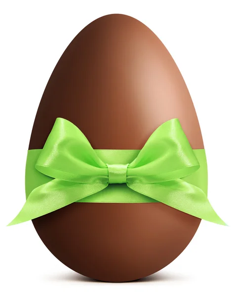 Csokoládé húsvéti tojás, a zöld szalag íj elszigetelt fehér background — Stock Fotó