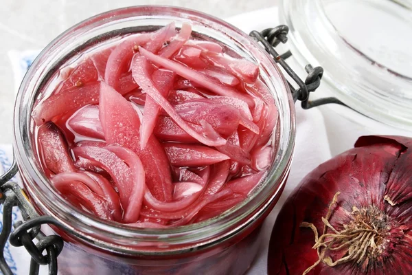 Pickled red onion — Stock Photo, Image