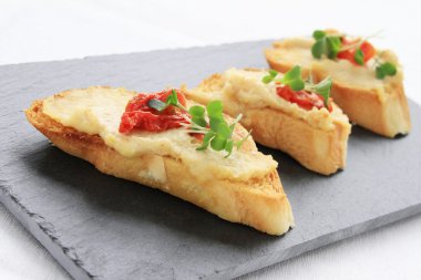 Taze pişmiş ekmek seçimi