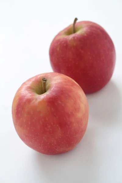 Two red apples — Stock Photo, Image