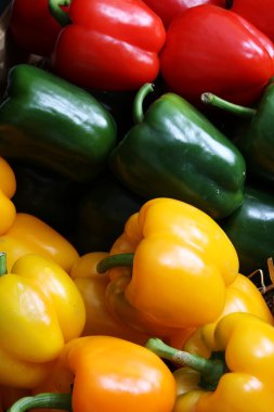 kırmızı biber renkli biber