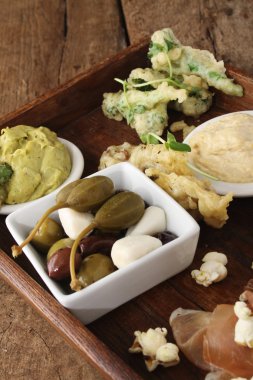 çağdaş tapas tabağı