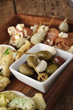 çağdaş tapas tabağı