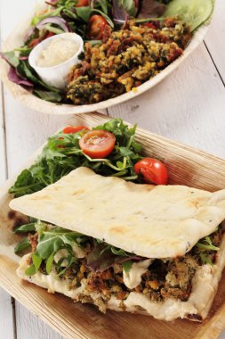 falafel şal ve salata