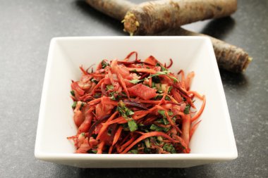 havuç ve mat kimchi salata