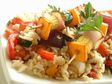 sağlıklı salata yemek