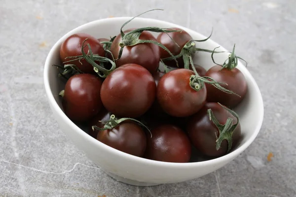 heritage black tomatoes