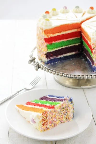 Layered rainbow cake — Stock Photo, Image