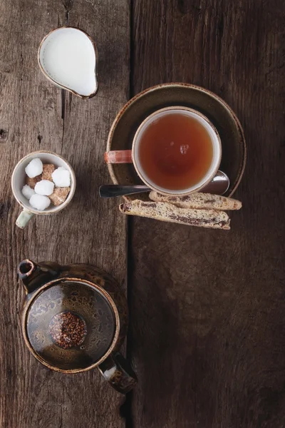 Fresh tea in cup — Stock Photo, Image