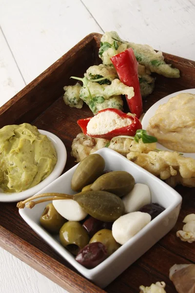 Hedendaagse tapas schotel — Stockfoto