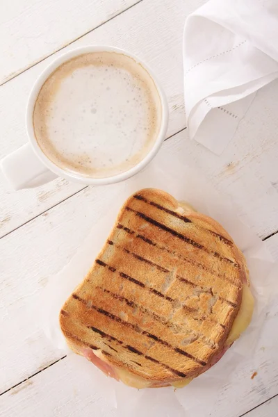 Fresh sandwich and coffee — Stock Photo, Image