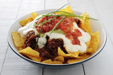 çekti domuz ile tortilla cips