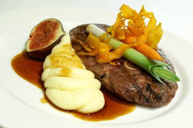 kaplama kuzu yemek yemek