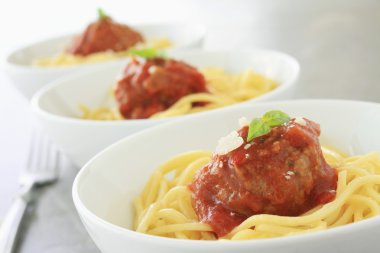 Domates soslu köfte.