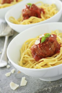 Domates soslu köfte.