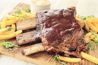 Barbekü soslu dana kaburga