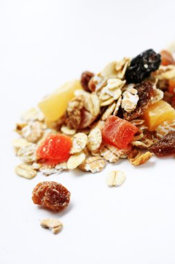 ham müsli yığını