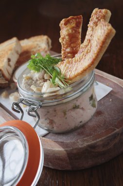 domuz eti pate plakalı meze
