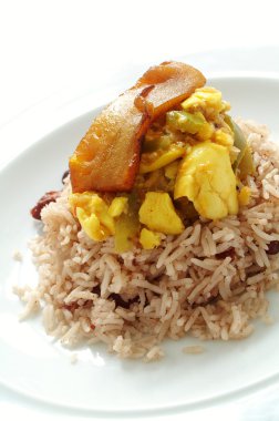 Jamaika saltfish ve akee bezelye pirinç