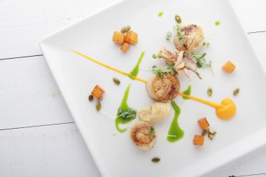 pan fried scallops plated meal