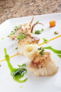 Sağlıklı balık deniz ürünleri yemek