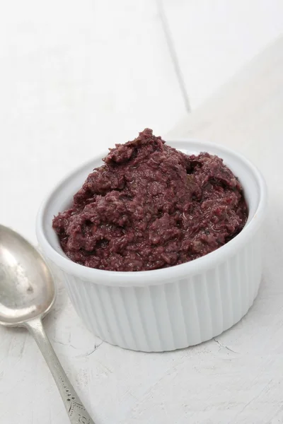 Olive tepenade in dish — Stock Photo, Image