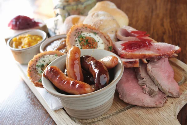 Mixed meat sharing platter — Stock Photo, Image