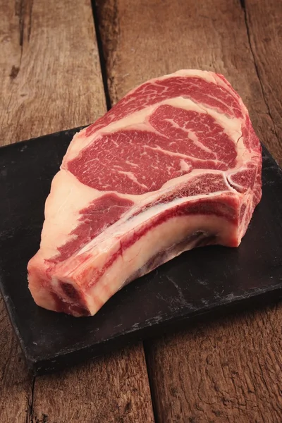 Stora åldern nötkött rib steak — Stockfoto