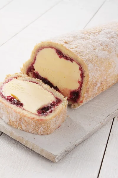 Artic Swiss roll dessert — Stock Photo, Image