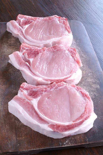 Chuletas de costilla de cerdo sin cocer — Foto de Stock