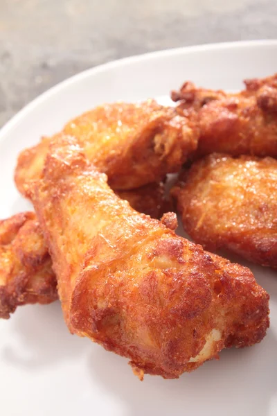 Fried chicken pieces — Stock Photo, Image