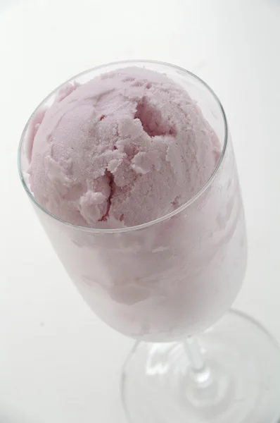 Édes friss fagylaltot — Stock Fotó