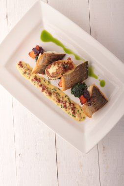 Sağlıklı balık yemek