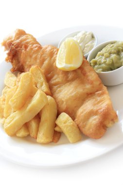 Balık ve yonga akşam yemeği